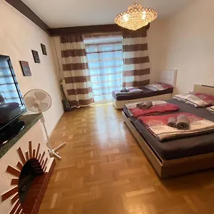 https://apartment4u.graz-austria-hotels.com