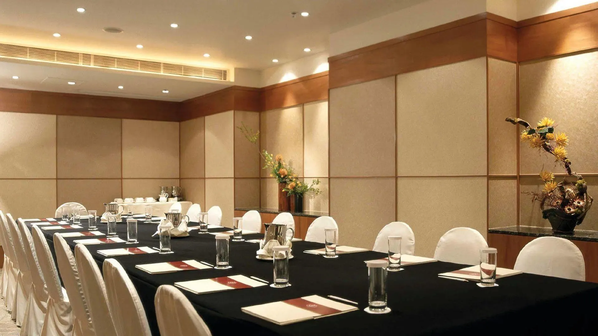 Harbour Plaza Metropolis Hotel Hong Kong