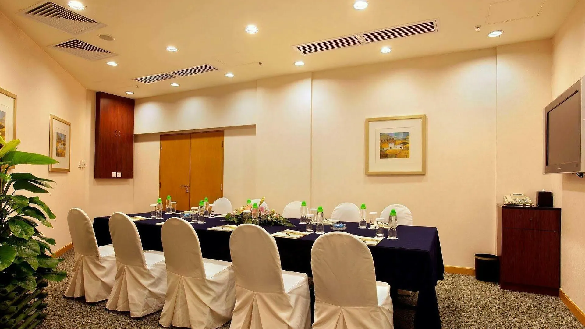Harbour Plaza Metropolis Hotel Hong Kong 4*,